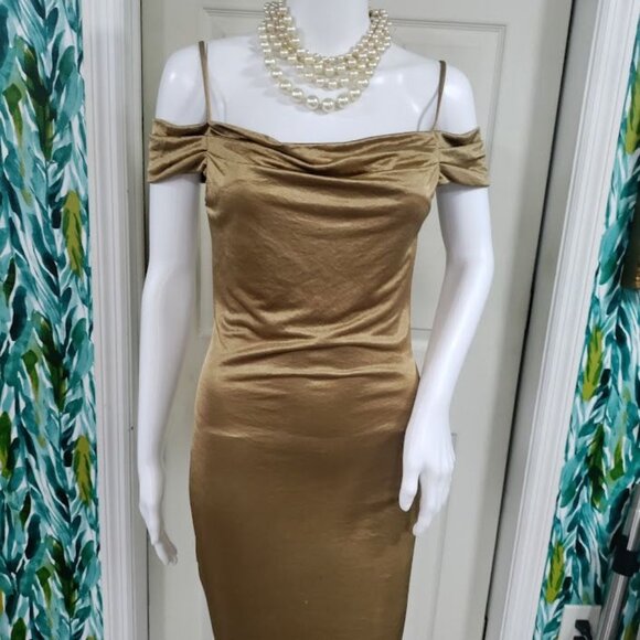 Mystic Los Angeles Sophisticated Glam Off-Shoulder Gold Bodycon Dress Small - Picture 3 of 8